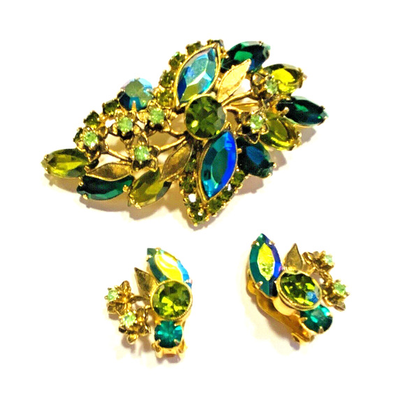 Vintage Jewelry Set Brooch & Clip On Earrings Blue/Green AB Crystal Rhinestones - Picture 1 of 11